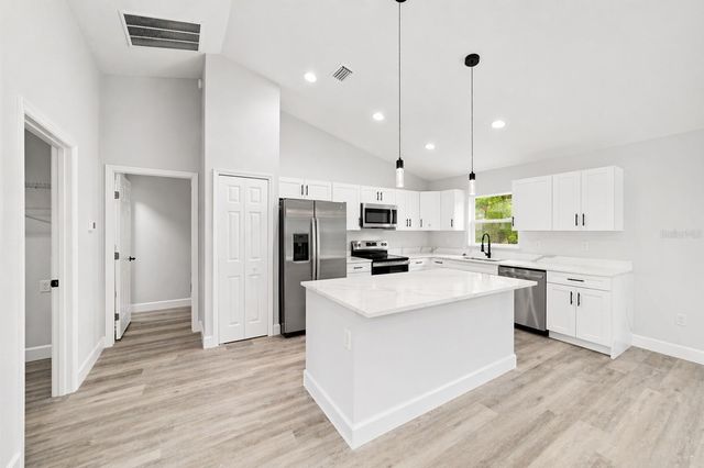 15919 SW 38TH STREET ROAD, Ocala, FL 34481