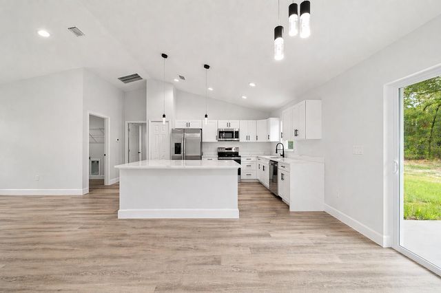 15919 SW 38TH STREET ROAD, Ocala, FL 34481