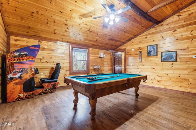 220 Amet Way, Cosby, TN 37722