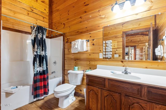 220 Amet Way, Cosby, TN 37722