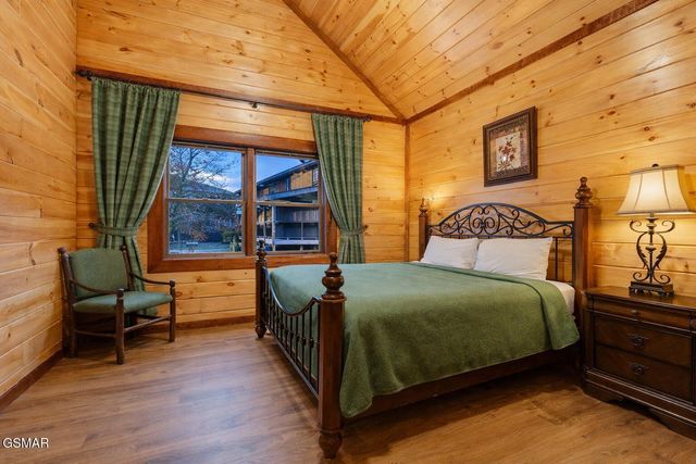 220 Amet Way, Cosby, TN 37722