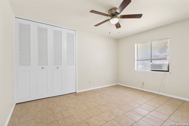 4318 SUN GATE ST, San Antonio, TX 78217