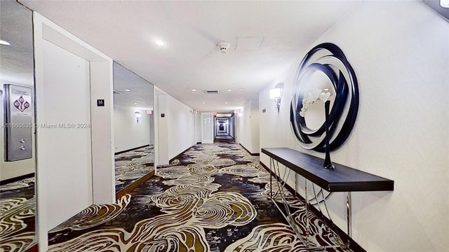 1800 NE 114th St 1411, Miami, FL 33181