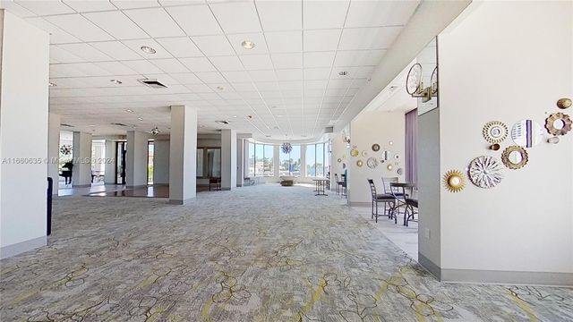 1800 NE 114th St 1411, Miami, FL 33181