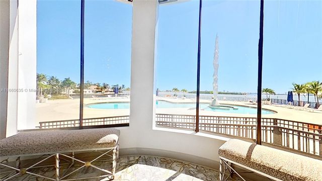 1800 NE 114th St 1411, Miami, FL 33181