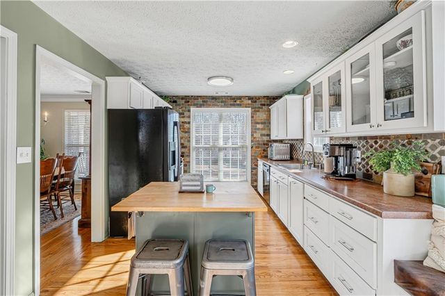 341 Sunset Loop, Cedartown, GA 30125