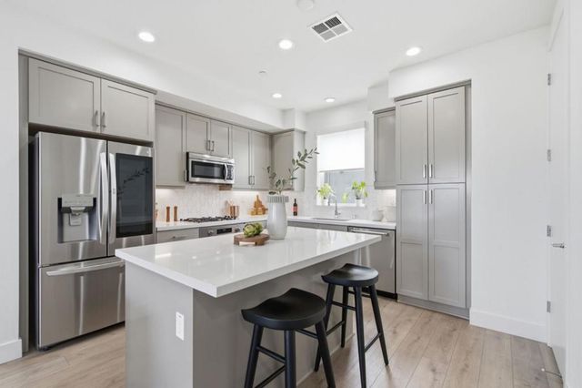 2637 Bantry Court, South San Francisco, CA 94080