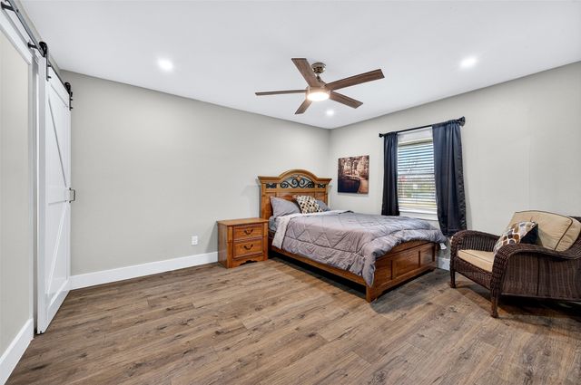 604 E Summit Street, Sherman, TX 75090
