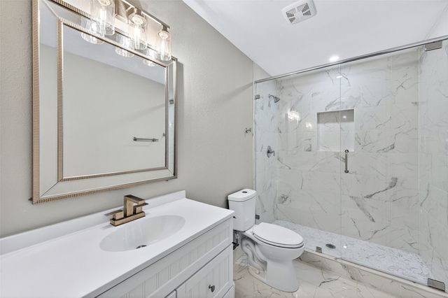 604 E Summit Street, Sherman, TX 75090