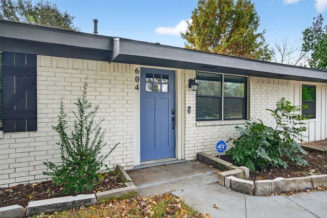 604 E Summit Street, Sherman, TX 75090