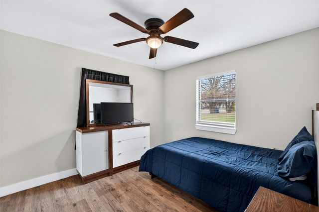 604 E Summit Street, Sherman, TX 75090