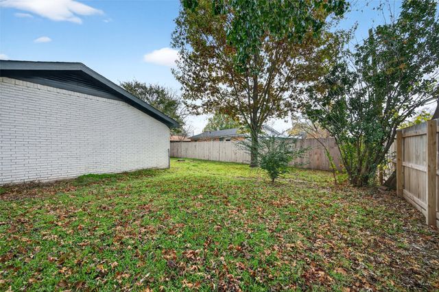 604 E Summit Street, Sherman, TX 75090