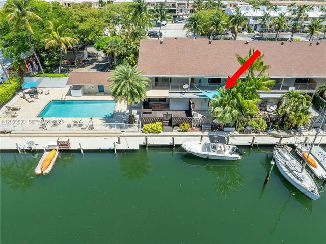 3726 NE 166th St 116, North Miami Beach, FL 33160