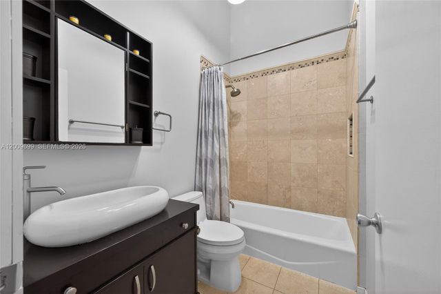 3726 NE 166th St 116, North Miami Beach, FL 33160