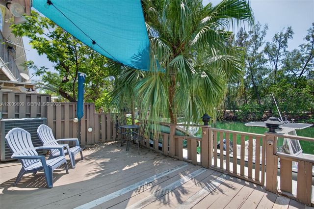 3726 NE 166th St 116, North Miami Beach, FL 33160
