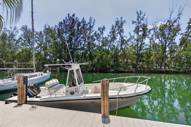 3726 NE 166th St 116, North Miami Beach, FL 33160