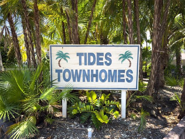 3726 NE 166th St 116, North Miami Beach, FL 33160