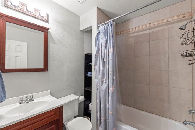 226 Palisade Loop, Mabank, TX 75156