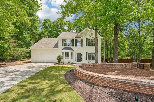 3780 Wake Robin Way, Cumming, GA 30028