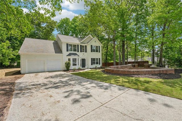 3780 Wake Robin Way, Cumming, GA 30028