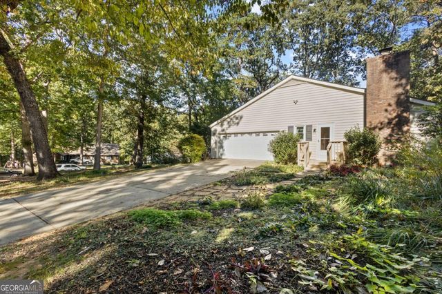 1676 Heritage Drive, Snellville, GA 30078