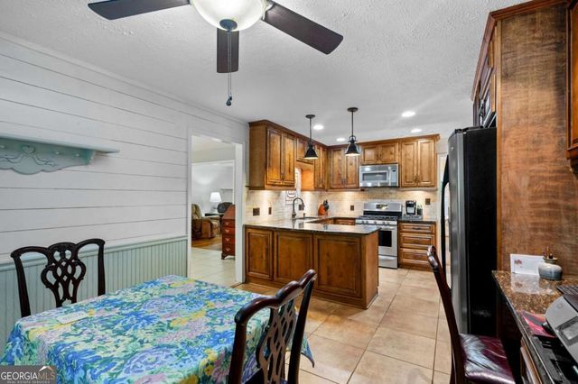 1676 Heritage Drive, Snellville, GA 30078