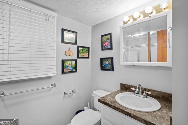 1676 Heritage Drive, Snellville, GA 30078