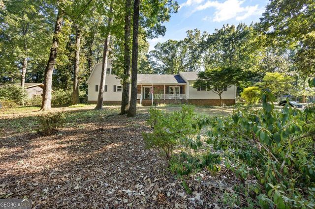 1676 Heritage Drive, Snellville, GA 30078