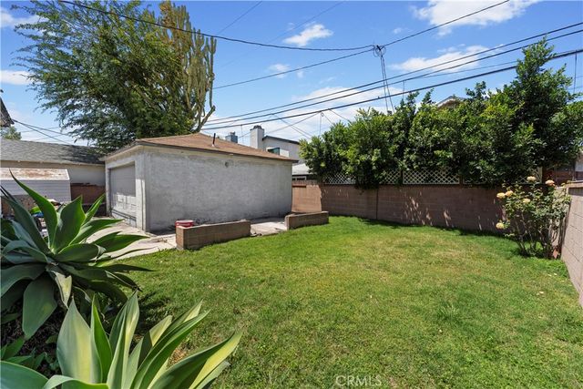 2725 E Tyler, Carson, CA 90810