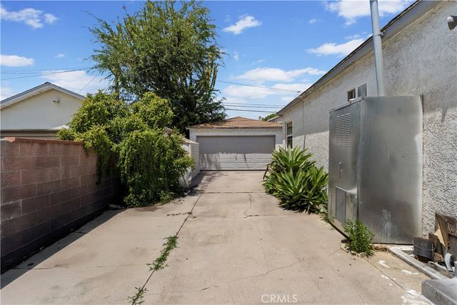 2725 E Tyler, Carson, CA 90810