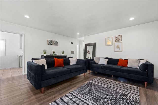 2725 E Tyler, Carson, CA 90810