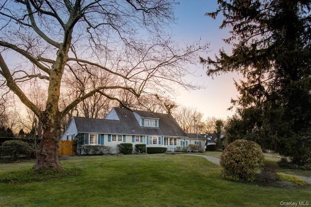 43 Carnegie Avenue, Huntington, NY 11743