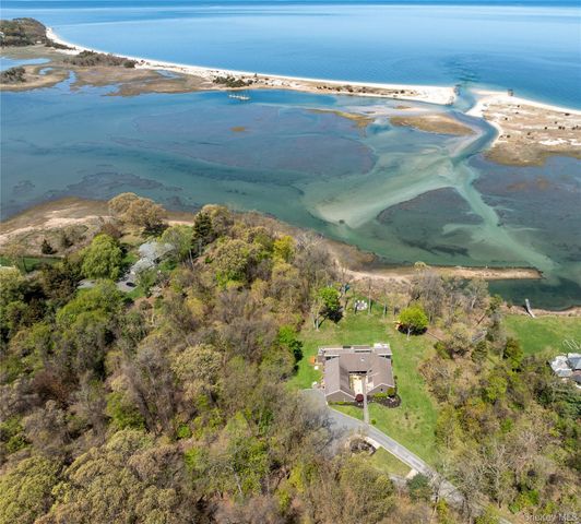 12 Flax Pond Woods Road, East Setauket, NY 11733