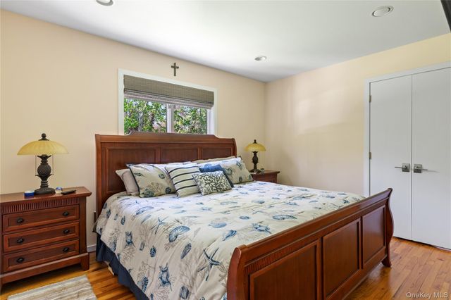 12 Flax Pond Woods Road, East Setauket, NY 11733