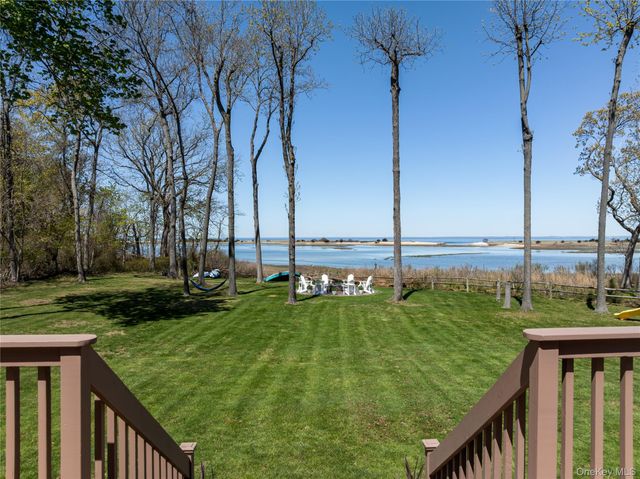 12 Flax Pond Woods Road, East Setauket, NY 11733