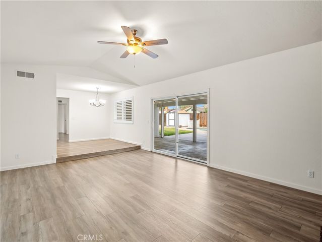 2239 Sunnyside, Clovis, CA 93611