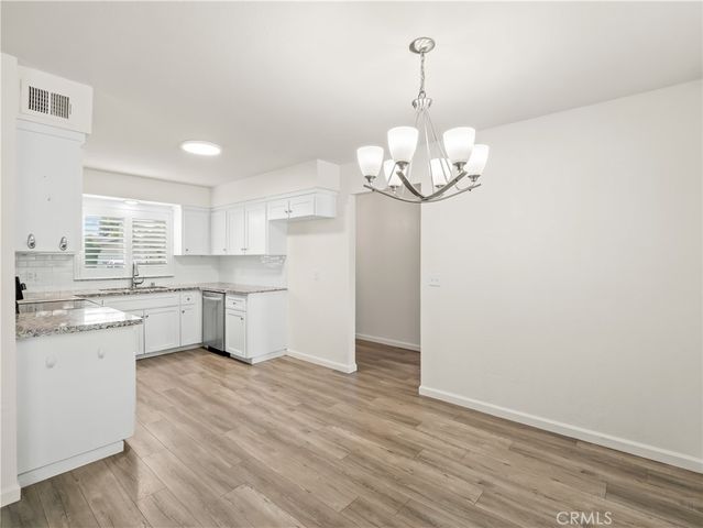 2239 Sunnyside, Clovis, CA 93611