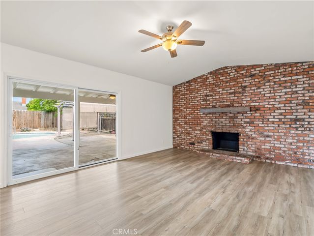 2239 Sunnyside, Clovis, CA 93611