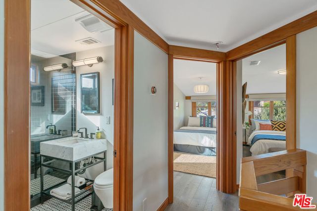 706 Navy Street, Santa Monica, CA 90405