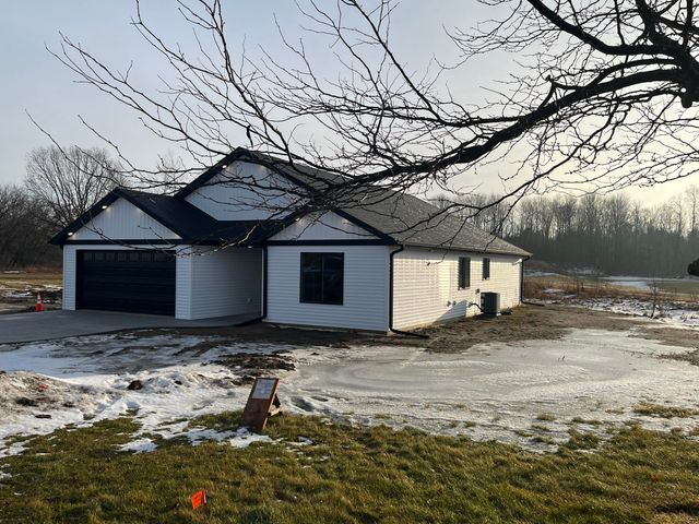 280 Tenth Street, Lakeview, MI 48850