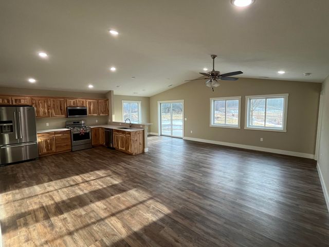 280 Tenth Street, Lakeview, MI 48850