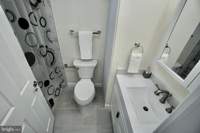 5804-B LANTANA CIR, Frederick, MD 21703