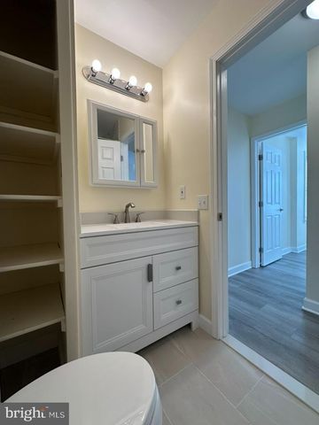 5804-B LANTANA CIR, Frederick, MD 21703