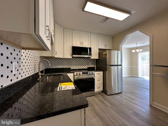 5804-B LANTANA CIR, Frederick, MD 21703