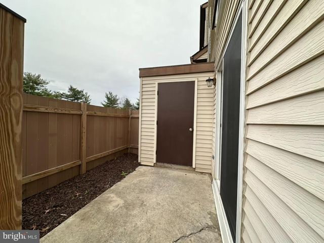 5804-B LANTANA CIR, Frederick, MD 21703