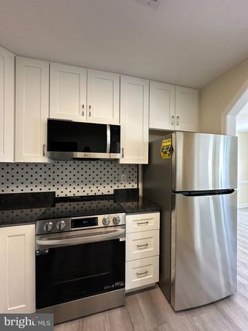 5804-B LANTANA CIR, Frederick, MD 21703