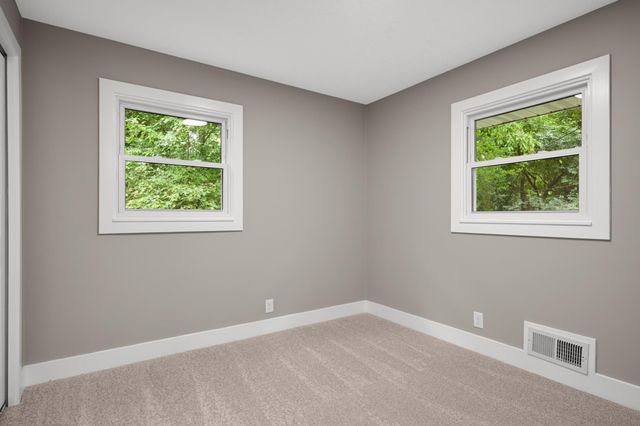 342 Kenmar Circle, Minnetonka, MN 55305
