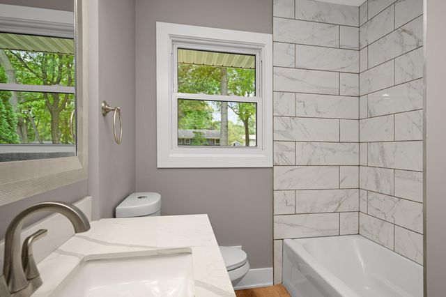 342 Kenmar Circle, Minnetonka, MN 55305