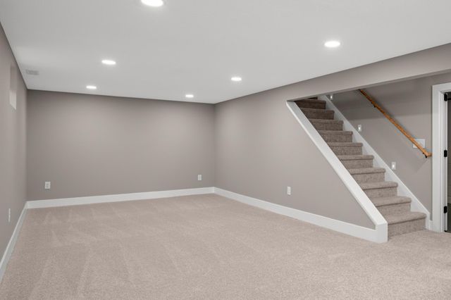 342 Kenmar Circle, Minnetonka, MN 55305