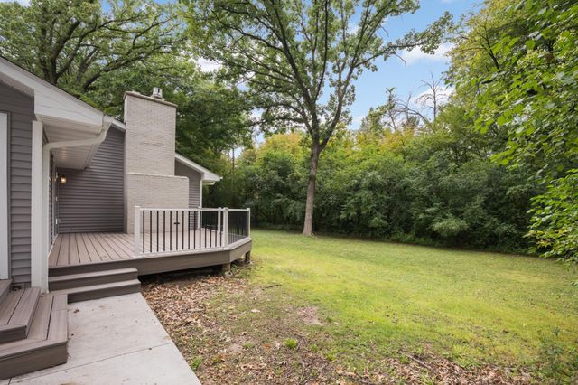 342 Kenmar Circle, Minnetonka, MN 55305